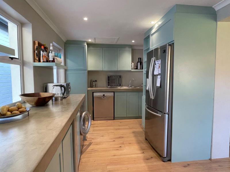 4 Bedroom Property for Sale in Bokkemanskloof Western Cape